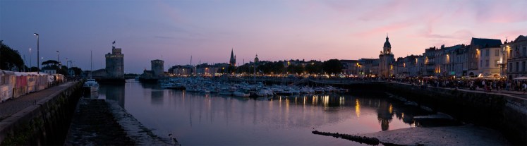 Hervé https://www.flickr.com/photos/antonikon/