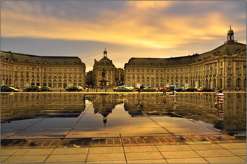 David Santaola : https://www.flickr.com/photos/santaolalla/